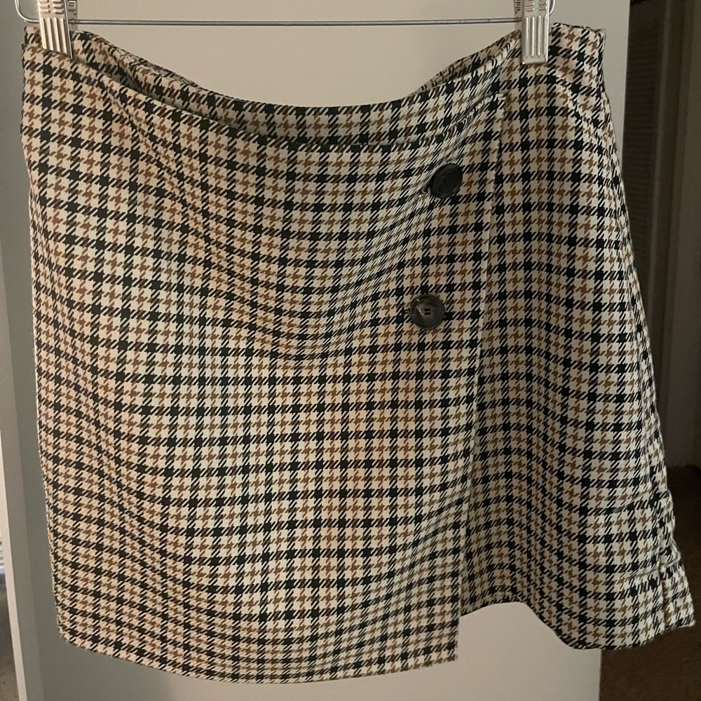 H&M houndstooth mini skirt